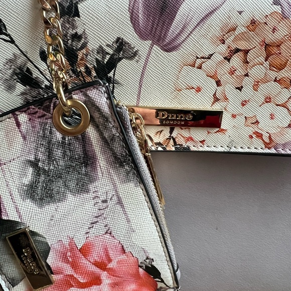 Dune Lovely Floral Lavender Handbag With Coin Purse - Picture 5 of 9